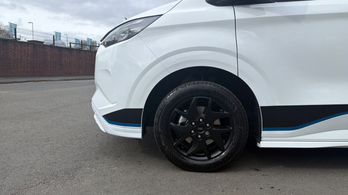 Ford Transit Custom 320 L1 Petrol Fwd 2.5 PHEV 232ps H1 Van Sport Auto - Image 17